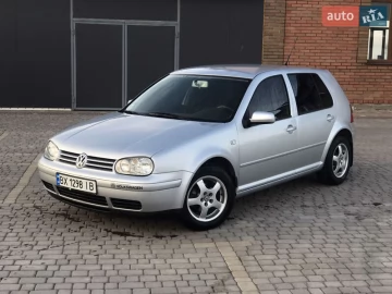 Авто Volkswagen Golf 2002 № 7483525