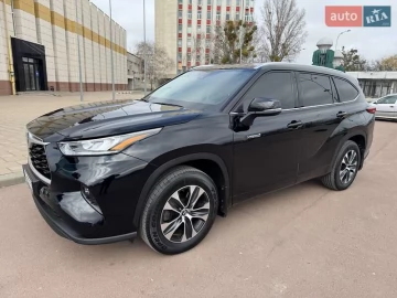 Авто Toyota Highlander 2021 № 7483937