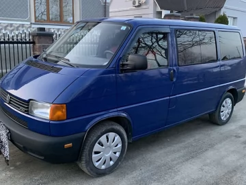 Авто Volkswagen Transporter 2000 № 7484565