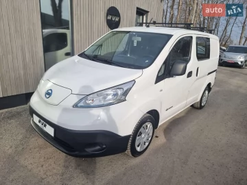 Авто Nissan E-Nv200 2015 № 7484599