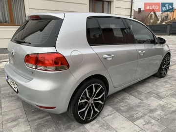 Авто Volkswagen Golf 2010 № 7484622