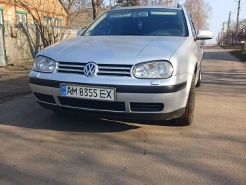 Авто Volkswagen Golf 2001 № 7485034