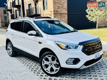 Авто Ford Escape 2017 № 7485583
