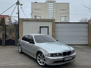 Авто BMW 5 Series 2001 № 7485608