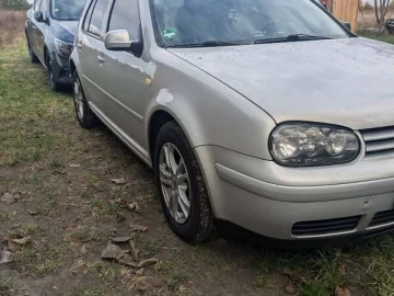 Авто Volkswagen Golf 1999 № 7485918