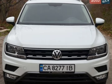 Авто Volkswagen Tiguan 2018 № 7486520