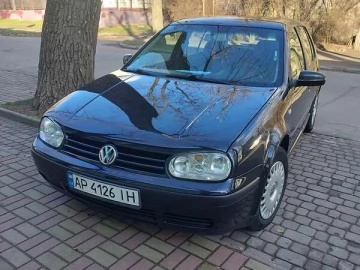 Авто Volkswagen Golf 2000 № 7486555