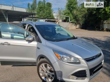 Авто Ford Escape 2014 № 7486608