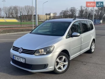 Авто Volkswagen Touran 2013 № 7486841