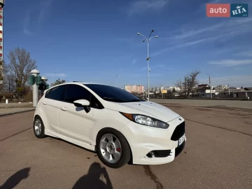 Авто Ford Fiesta 2015 № 7487961