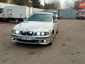 Авто BMW 5 Series 2001 № 7488103