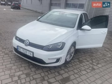 Авто Volkswagen E-Golf 2014 № 7488438