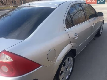 Авто Ford Mondeo 2003 № 7488911