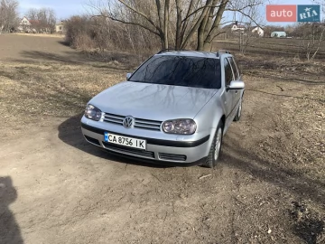 Авто Volkswagen Golf 2001 № 7489203