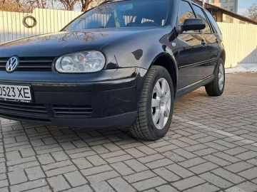 Авто Volkswagen Golf 2004 № 7489215
