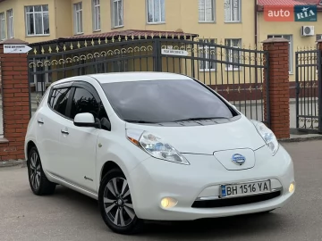Авто Nissan Leaf 2015 № 7489279