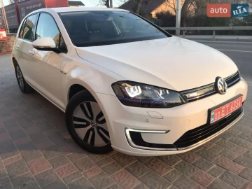 Авто Volkswagen E-Golf 2016 № 7489292