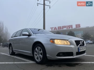 Авто Volvo V70 2013 № 7489295