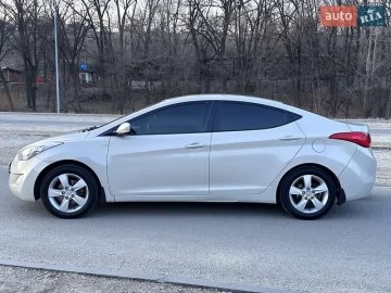 Авто Hyundai Elantra 2012 № 7489765