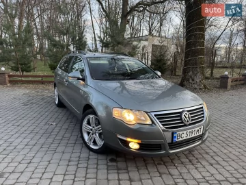 Авто Volkswagen Passat 2010 № 7489944