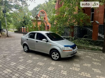 Авто Chevrolet Aveo 2004 № 7490273