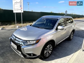 Авто Mitsubishi Outlander 2020 № 7490741