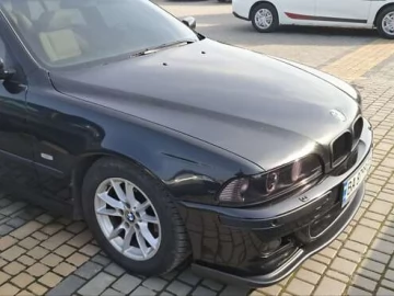 Авто BMW 5 Series 2002 № 7491700