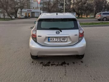 Авто Toyota Prius 2012 № 7491953