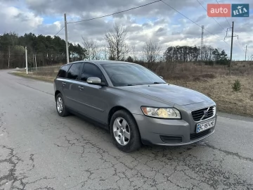 Авто Volvo V50 2008 № 7492112