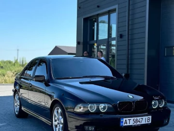 Авто BMW 5 Series 2001 № 7492116