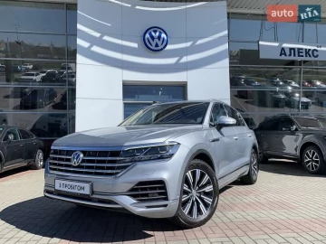 Авто Volkswagen Touareg 2018 № 7492271