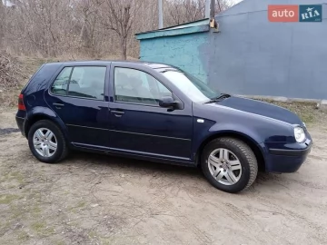 Авто Volkswagen Golf 2001 № 7492903