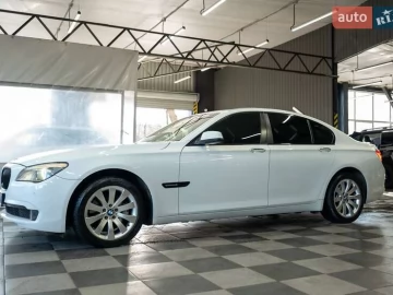 Авто BMW 7 Series 2010 № 7493591