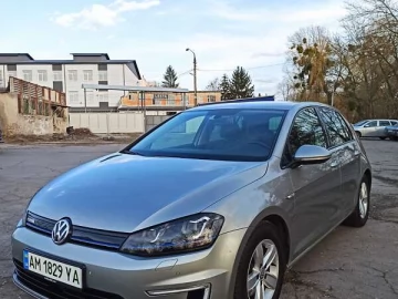 Авто Volkswagen E-Golf 2016 № 7495395