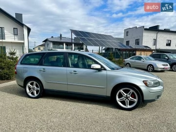 Авто Volvo V50 2007 № 7495848