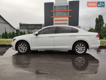 Авто Volkswagen Passat 2017 № 7495965