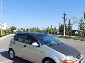 Авто Chevrolet Aveo 2005 № 7496342