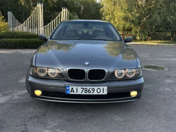 Авто BMW 5 Series 2002 № 7496540