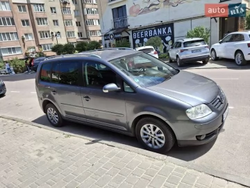 Авто Volkswagen Touran 2004 № 7496642