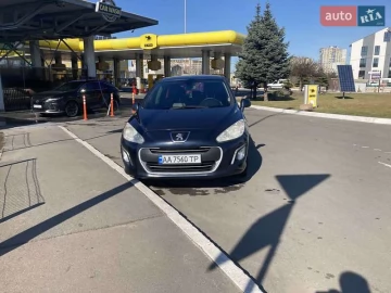 Авто Peugeot 308 2012 № 7497522