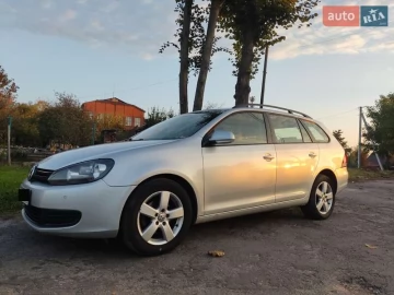Авто Volkswagen Golf 2010 № 7498275