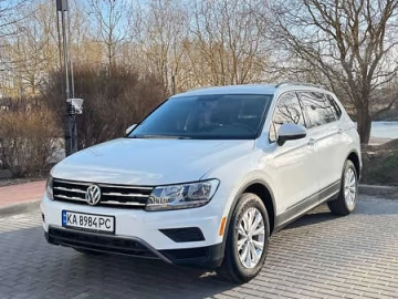 Авто Volkswagen Tiguan 2019 № 7499429