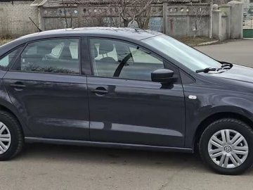 Авто Volkswagen Polo 2018 № 7499945