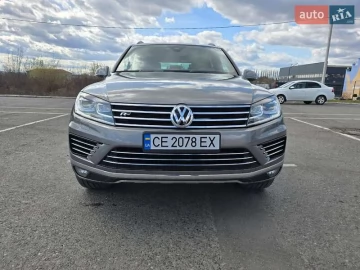 Авто Volkswagen Touareg 2015 № 7500050