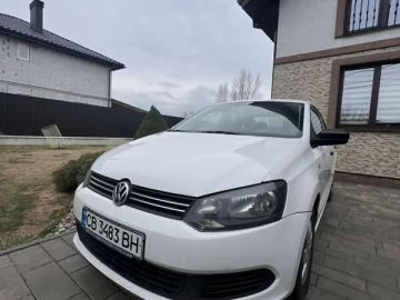 Авто Volkswagen Polo 2013 № 7500107