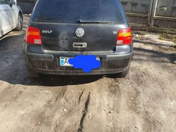 Авто Volkswagen Golf 2000 № 7500184