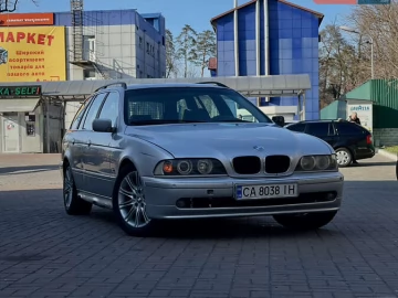 Авто BMW 5 Series 2003 № 7500192