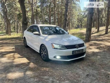 Авто Volkswagen Jetta 2013 № 7500630