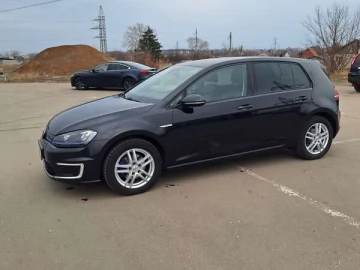 Авто Volkswagen E-Golf 2016 № 7500678