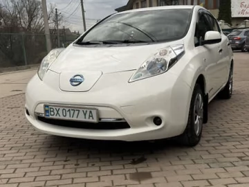 Авто Nissan Leaf 2012 № 7500899